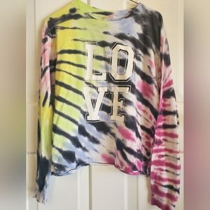 Love tie die long sleeve shirt